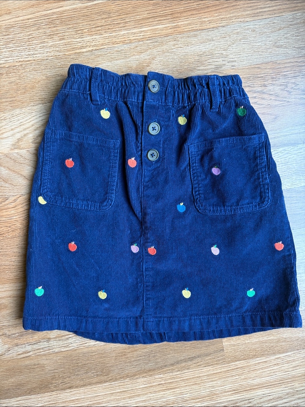 Mini Bodin navy Corduroy Skirt with Colorful Apple Embroidery